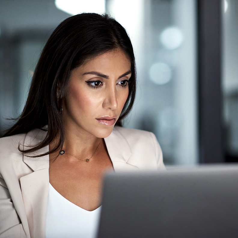 Women Professional WorkingComputer 792x792