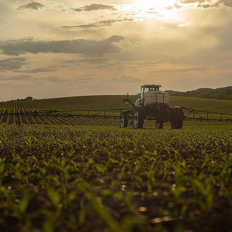 Insight Tractor Planting Landscape 792x792