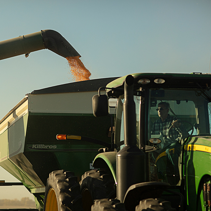 HERO IMAGE / AG Lending - Farm Equipment Financing